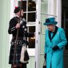 La reine Elizabeth II d'Angleterre inaugurant le pavillon des Jeux des Highlands à Braemar le 1er septembre 2018.