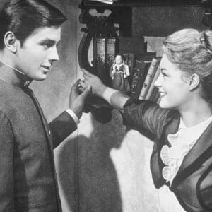 Alain Delon et Romy Schneider sur le tournage de Christine en 1958, à l'occasion duquel ils se sont connus et sont tombés amoureux.