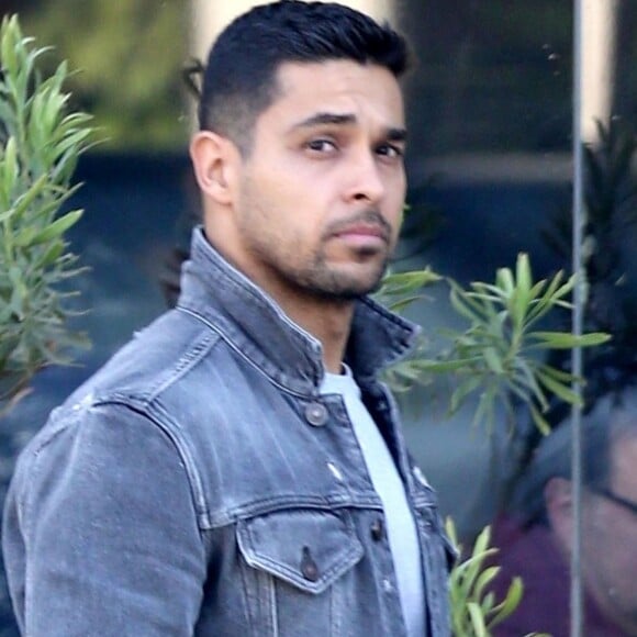 Exclusif - L'acteur Wilmer Valderrama a été aperçu en train de faire du shopping à Los Angeles le 12 août 2018.