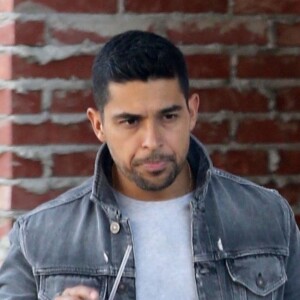 Exclusif - L'acteur Wilmer Valderrama a été aperçu en train de faire du shopping à Los Angeles le 12 août 2018.