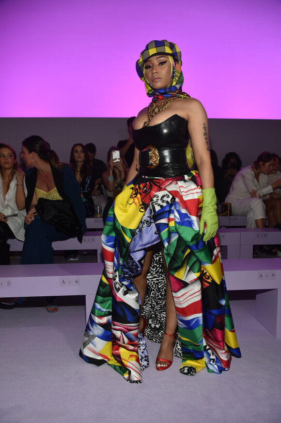 Nicki Minaj au défilé Versace "Collection Prêt-à-Porter Printemps/Eté 2019" lors de la Fashion Week de Milan, Italie, le 21 septembre 2018.
