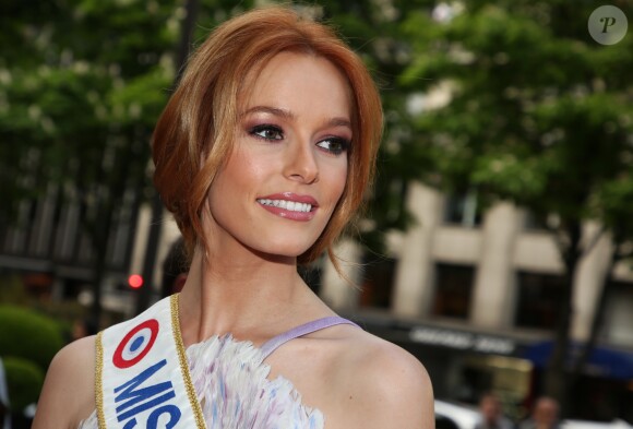 Maëva Coucke (Miss France 2018) arrive à la 9ème édition du "Global Gift Gala" à l'hôtel Four Seasons George V à Paris, le 25 avril 2018. © Denis Guignebourg/Bestimage