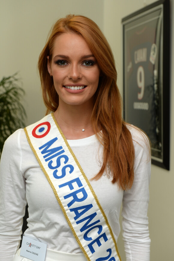 Maëva Coucke (Miss France 2018) lors de la 14ème édition du Charity Day dans la salle des marchés de la société de courtage Aure BGC au profit des 7 associations participantes à Paris; France, le 11 septembre 2018. Pendant toute cette journée de Charity Day, une cinquantaine de célébrités va se relayer dans les salles des marchés de la société Aurel BGC pour passer des ordres de bourse. Chaperonnés et conseillés par des brokers professionnels, leur but sera d'augmenter le volume des transactions. L'enjeu étant de générer un maximum de chiffre d'affaire puisque l'intégralité des revenus perçus ce jour là sera reversé aux 7 associations participantes. Ce rendez-vous est organisé le 11 septembre car 658 collaborateurs du groupe ont péri dans les attentats contre les twins towers à New York en 2001. © Veeren/Bestimage11/09/2018 - Paris