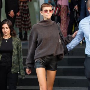 Kaia Gerber à la sortie du défilé Prada lors de la Fashion Week de Milan (MLFW), le 20 septembre 2018.