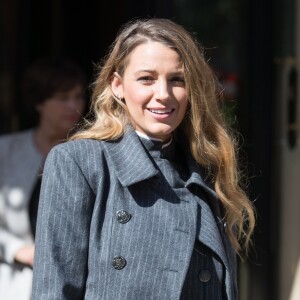 Blake Lively quitte son hôtel pour se rendre à l'enregistrement de l'émission "C à Vous" à Paris le 19 septembre 2018.