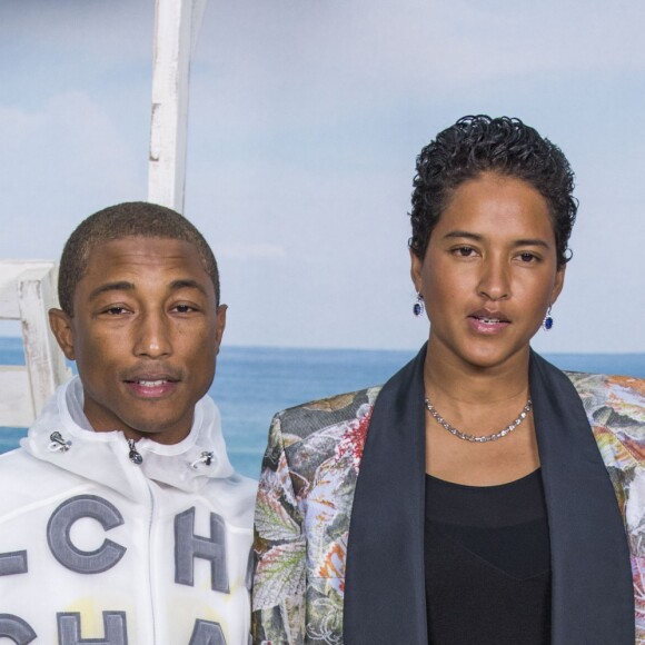 Pharrell Williams et sa femme Helen Lasichanh - Photocall du défilé Chanel Collection Prêt-à-Porter Printemps/Eté 2019 lors de la Fashion Week au Grand Palais à Paris le 2 octobre 2018. © Olivier Borde/Bestimage