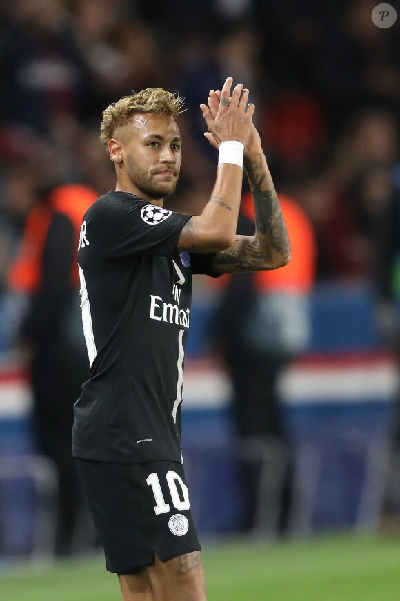 Neymar lors du match de ligue des champions de l'UEFA opposant le Paris Saint-Germain contre l'Étoile rouge de Belgrade au parc des Princes à Paris, France, le 3 octobre 2018. Le PSG a gagné 6-1. © Cyril Moreau/Bestimage