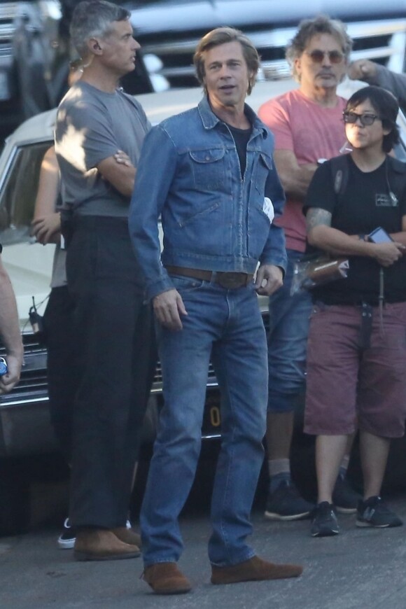 Exclusif - Brad Pitt et sa doublure sur le tournage du film 'Once Upon a Time in Hollywood' à Los Angeles, le 19 septembre 2018