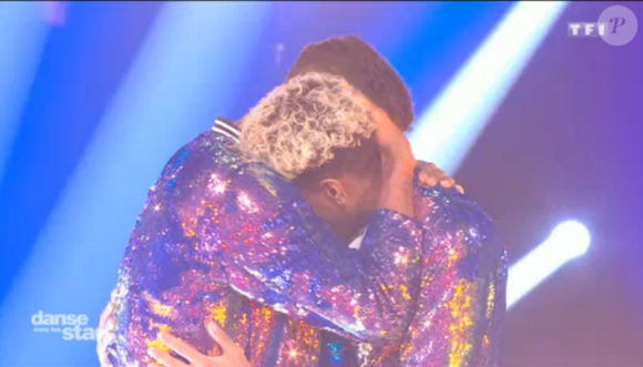 Terence Telle et Fauve Hautot sur une Samba - Danse avec les stars 9 - TF1