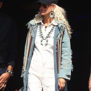 Exclusif - Laeticia Hallyday fait une grande virée sur les Harley-Davidson de Johnny avec Pierre Billon, Philippe Fatien et Fabrice Le Ruyet (mari d'Anne Marcassus) à Los Angeles le 28 septembre 2018.