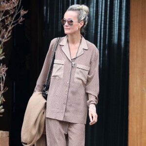 Exclusif - Laeticia Hallyday a passé toute l'après-midi avec ses amis Yaël Abrot, Christina, Ezra Petronio et sa compagne Lana Petrusevych au restaurant "Little Beach House" à Malibu le 11 mai 2018.