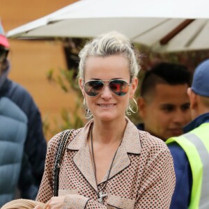 Exclusif - Laeticia Hallyday a passé toute l'après-midi avec ses amis Yaël Abrot, Christina, Ezra Petronio et sa compagne Lana Petrusevych au restaurant "Little Beach House" à Malibu le 11 mai 2018.