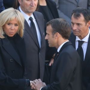 Ulla Aznavour et sa fille Katia, Brigitte et Emmanuel Macron - Arrivées à l'hommage national à Charles Aznavour à l'Hôtel des Invalides à Paris. Le 5 octobre 2018 © Jacovides-Moreau / Bestimage