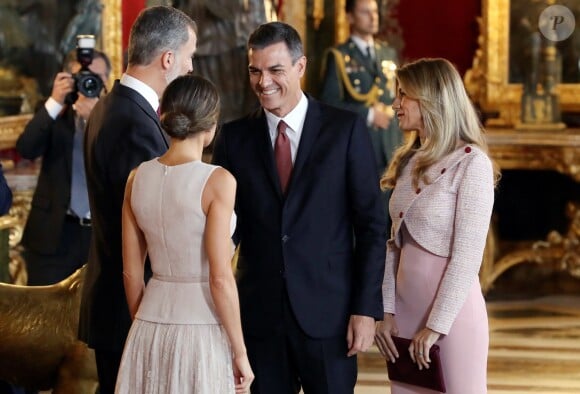 Le premier ministre Pedro Sanchez et sa femme Begoña Gomez - Réception au palais de la Zarzuela avec le roi Felipe VI d'Espagne et la reine Letizia le jour de le fête Nationale à Madrid le 12 octobre 2018.