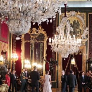 Réception au palais de la Zarzuela avec le roi Felipe VI d'Espagne et la reine Letizia le jour de le fête Nationale à Madrid le 12 octobre 2018.