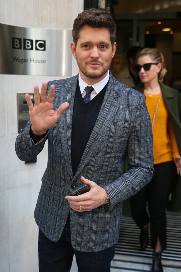 Michael Buble est de passage aux studios de la BBC Radio 2 à Londres le 28 septembre 2018.