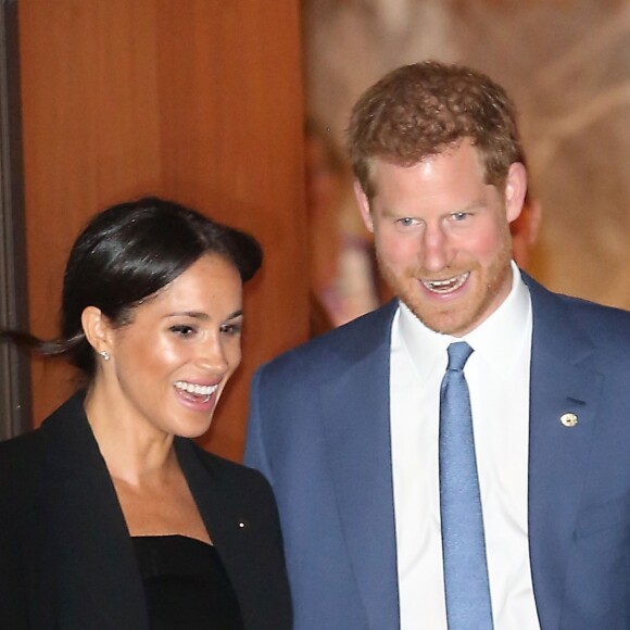 Le prince Harry, duc de Sussex et Meghan Markle, duchesse de Sussex quittent la soirée WellChild Awards à Londres le 4 septembre 2018.