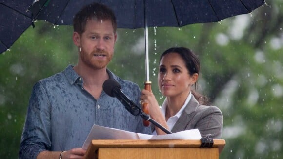 Meghan Markle protectrice envers le prince Harry, son geste tendre sous la pluie