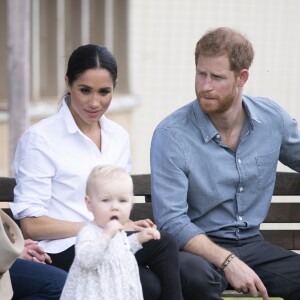 The Duke and Duchess Sussex tour of Australia. The Duke and Duchess look at Ruby Carol while chatting the Woodley family and friends at Mountain view Farm, Dubbo. Prince Harry and Meghan Markle. Photo by Paul Edwards/News Licensing/ABACAPRESS.COM17/10/2018 - 