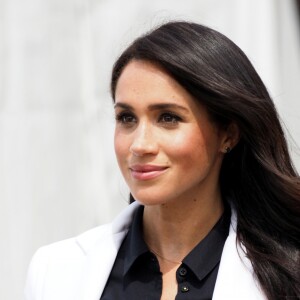 Le prince Harry, duc de Sussex, et Meghan Markle, duchesse de Sussex, enceinte, assistent au "Jaguar Land Rover Driving Challenge" en ouverture des "Invictus Games 2018" sur Cockatoo Island. Sydney, le 20 octobre 2018.