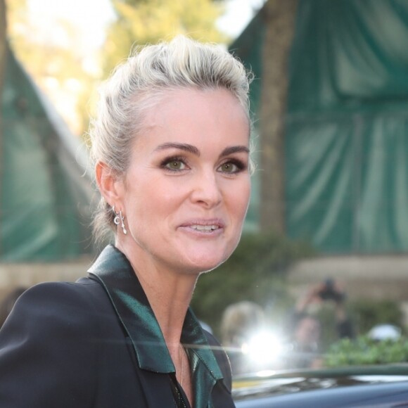 Laeticia Hallyday arrive dans les locaux de TF1 pour une interview le jour de la sortie de l'album posthume de J.Hallyday le 19 octobre 2018.