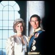 Lady Diana et la tiare Lover's Knot en 1985.
