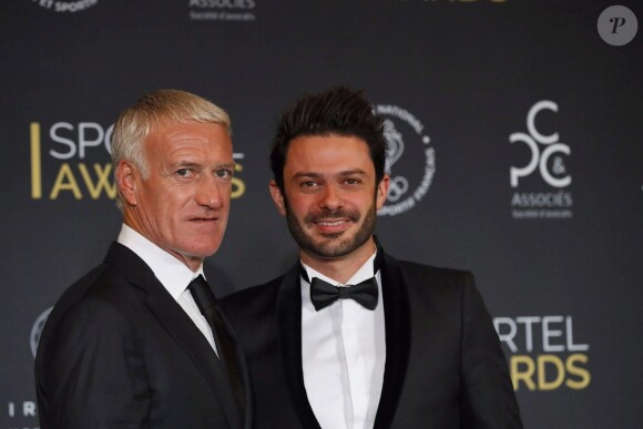 Didier Deschamps et le chanteur Grégory Bakian lors des Sportel Awards 2018 au Grimaldi Forum à Monaco le 23 octobre 2018. © Claudia Albuquerque/Bestimage