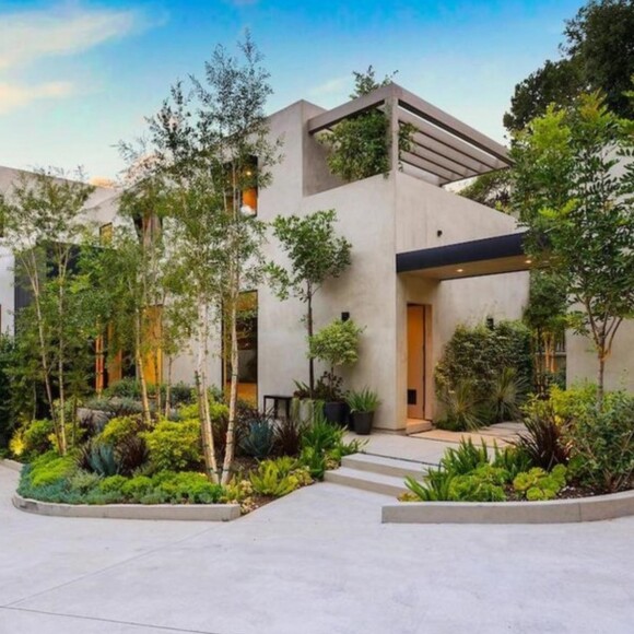 Kylie Jenner et Travis Scott ont dépensé 13,45 millions de dollars dans un manoir de Beverly Hills.