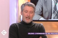 Antoine de Caunes parle de son ami Philippe Gildas, disparu, le 29 octobre 2018 dans "C à vous" sur France 5.