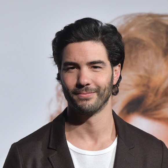 Tahar Rahim lors de la remise du prix Lumière 2018 au 10ème festival Lumières au palais des congrès de Lyon le 19 octobre 2018. © Giancarlo Gorassini / Bestimage