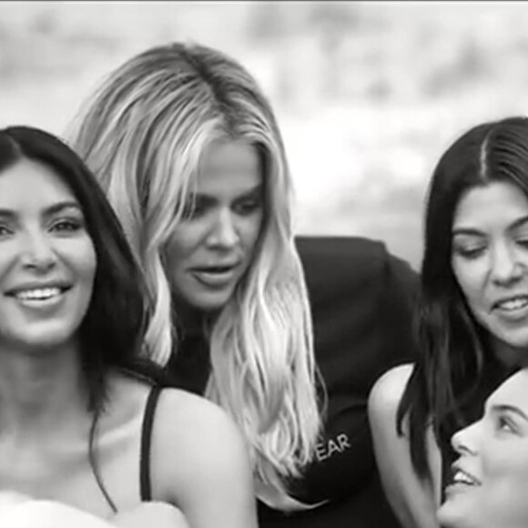 La famille Kardashian/Jenner pose pour la nouvelle collection de sous-vêtements Calvin Klein, le 27 aout 2018.