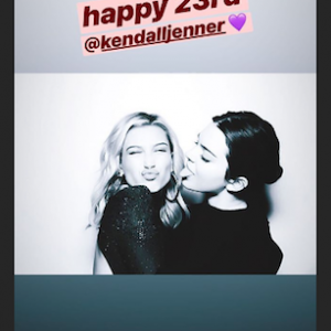 Hailey Baldwin souhaite un joyeux anniversaire à Kendall Jenner sur Instagram le 3 novembre 2018.