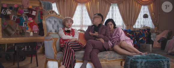 Awkwafina, Constance Wu, Nico Santos dans Crazy Rich Asians