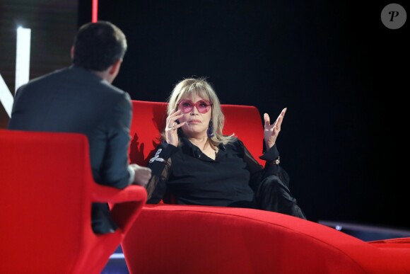 Exclusif - Enregistrement de l'émission "Le Divan" avec Amanda Lear en invitée et présentée par Marc-Olivier Fogiel, le 2 novembre 2018. L'émission sera diffusée le 9 novembre 2018 sur France 3. © Dominique Jacovides/Bestimage