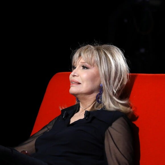 Exclusif - Enregistrement de l'émission "Le Divan" avec Amanda Lear en invitée et présentée par Marc-Olivier Fogiel, le 2 novembre 2018. L'émission sera diffusée le 9 novembre 2018 sur France 3. © Dominique Jacovides/Bestimage