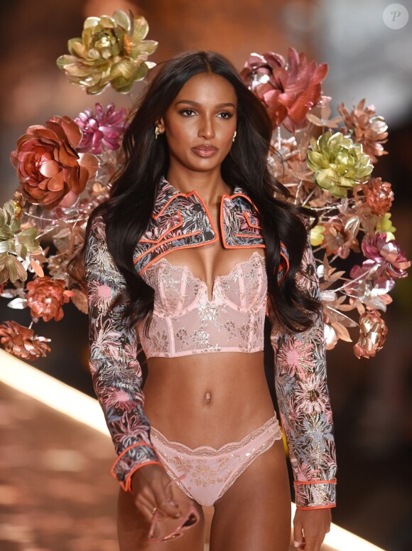 Lais Ribeiro - Défilé Victoria's Secret à New York, le 8 novembre 2018.