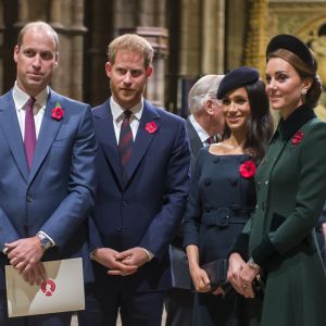 Le prince William, duc de Cambridge, le prince Harry, duc de Sussex et Meghan Markle (enceinte), duchesse de Sussex, Kate Catherine Middleton, duchesse de Cambridge lors du service commémoratif en l'abbaye de Westminster pour le centenaire de la fin de la Première Guerre Mondiale à Londres. Le 11 novembre 2018