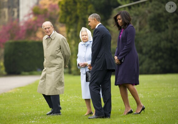 La reine Elizabeth II et le duc d'Edimbourg avec Barack et Michelle Obama à Windsor le 22 avril 2016.