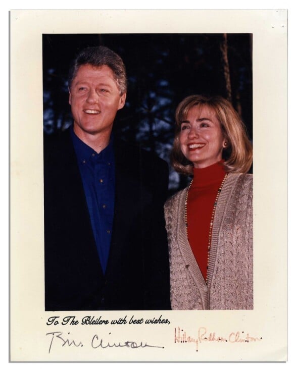 Les effets personnels de Monica Lewinsky, ancienne stagiaire à la Maison Blanche devenue célèbre pour sa liason avec Bill Clinton otn été vendus aux enchères à Los Angeles, le 24 juin 2013.