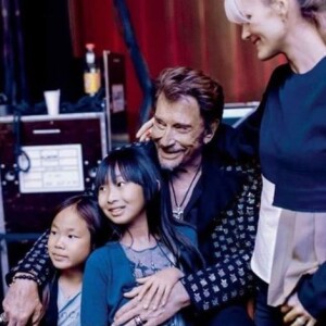 Johnny Hallyday avec ses filles Jade et Joy et sa femme Laeticia sur Instagram, le 26 mai 2017.