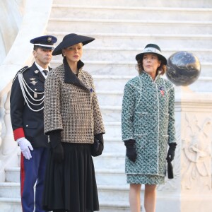 La princesse Charlene de Monaco et la princesse Caroline de Hanovre au palais princier de Monaco le 19 novembre 2018 lors de la prise d'armes dans le cadre des célébrations de la fête Nationale monégasque. © Dominique Jacovides/PRM/Bestimage