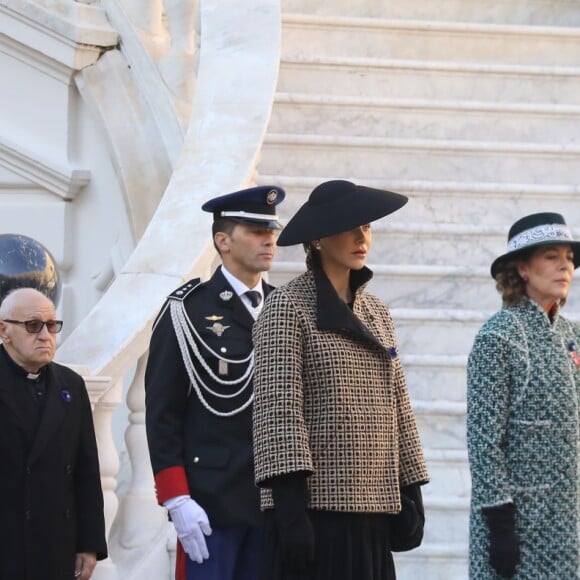 La princesse Stéphanie de Monaco, la princesse Charlene de Monaco, la princesse Caroline de Hanovre et le prince Albert II de Monaco au palais princier de Monaco le 19 novembre 2018 lors de la prise d'armes dans le cadre des célébrations de la fête Nationale monégasque. © Dominique Jacovides/PRM/Bestimage