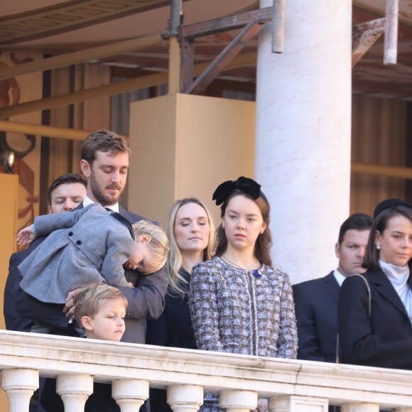 Tatiana Santo Domingo, son mari Andrea Casiraghi et leur fils Sacha, Pierre Casiraghi et son fils Stefano, Roisin Galvin, la princesse Alexandra de Hanovre, Pauline Ducruet et son frère Louis Ducruet au palais princier de Monaco le 19 novembre 2018 lors de la prise d'armes dans le cadre des célébrations de la fête Nationale monégasque. © Dominique Jacovides/PRM/Bestimage