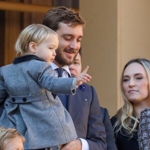 Sacha Casiraghi, Pierre Casiraghi et son fils Stefano, la princesse Alexandra de Hanovre, Roisin Galvin au palais princier de Monaco le 19 novembre 2018 lors de la prise d'armes dans le cadre des célébrations de la fête Nationale monégasque. © Dominique Jacovides /PRM/ Bestimage