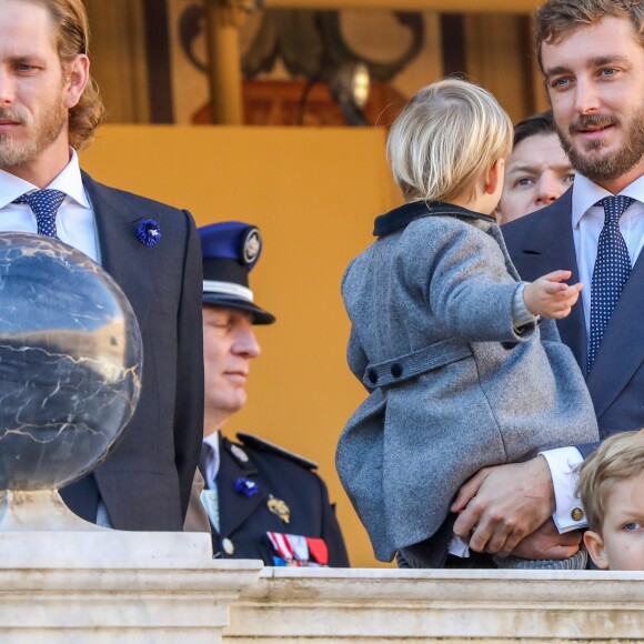 Andrea Casiraghi avec fils Sacha, Pierre Casiraghi et son fils Stefano au palais princier de Monaco le 19 novembre 2018 lors de la prise d'armes dans le cadre des célébrations de la fête Nationale monégasque. © Dominique Jacovides/PRM/Bestimage