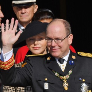 Le prince Albert II de Monaco et la princesse Charlene quittant la cathédrale Notre-Dame-Immaculée de Monaco lors de la Fête nationale monégasque le 19 novembre 2018. © Dominique Jacovides/Bestimage