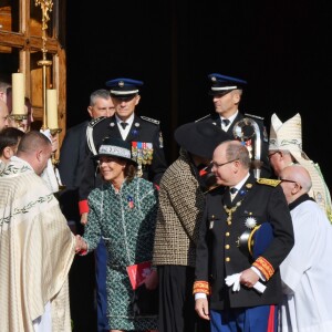 Le prince Albert II de Monaco et la princesse Charlene quittant la cathédrale Notre-Dame-Immaculée de Monaco lors de la Fête nationale monégasque le 19 novembre 2018. © Dominique Jacovides/Bestimage