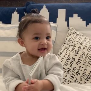 Stormi Wesbter, la fille de Kylie Jenner, prononçant ses premiers mots. Novembre 2018.