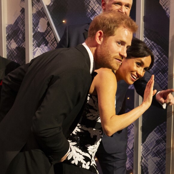 Le prince Harry, duc de Sussex, et Meghan Markle (enceinte), duchesse de Sussex assistent à la soirée Royal Variety Performance à Londres le 19 novembre 2018.