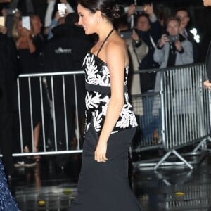 Le prince Harry, duc de Sussex, et Meghan Markle (enceinte), duchesse de Sussex assistent à la soirée Royal Variety Performance à Londres le 19 novembre 2018.